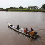 Expedição conclui entrega de treze toneladas de alimentos para pescadores da várzea em Santarém 9 IMG 1676 scaled 1