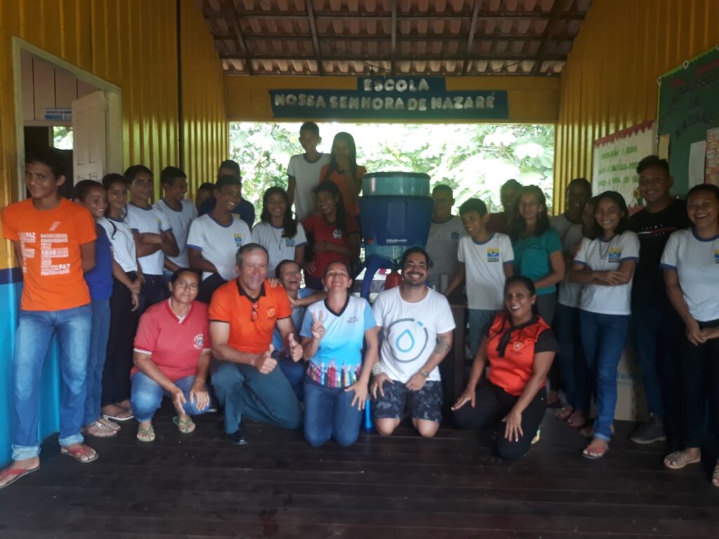 Filtros de água chegam às escolas de comunidades de várzea do Baixo Amazonas. Próxima etapa será nas aldeias MUNDURUKU impactadas pelos garimpos 4 Filtros 12 1