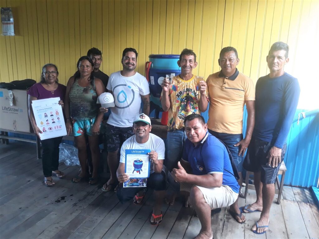 Filtros de água chegam às escolas de comunidades de várzea do Baixo Amazonas. Próxima etapa será nas aldeias MUNDURUKU impactadas pelos garimpos 13 Filtros 3 1