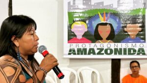 Mais de trezentas lideranças da Amazônia discutem soluções para levar energia para populações da floresta 10 Energia e comunidades 3 1