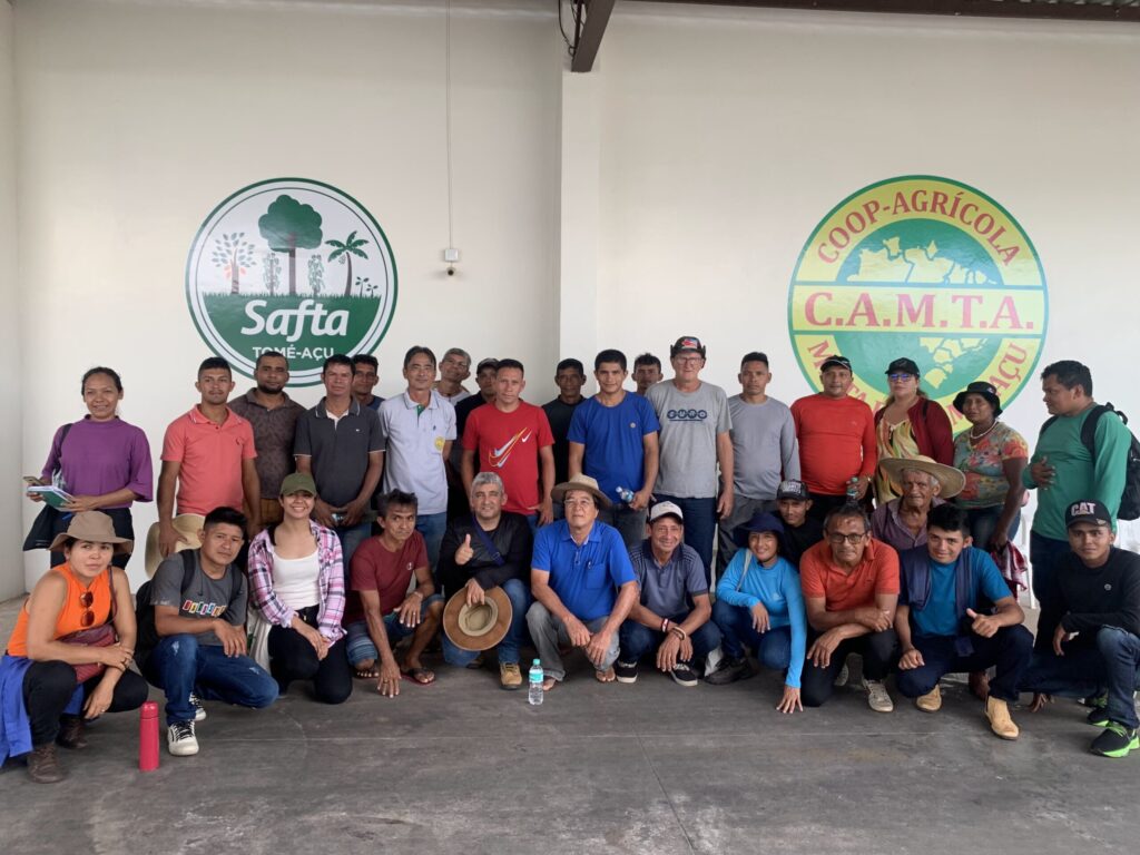 Produtores familiares participam de intercâmbio em Tomé-Açu para fortalecer produções de sistemas agroflorestais 5 intercambio 11 scaled 2