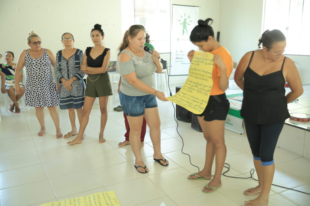 Jovens e mulheres discutem participação e protagonismo em cooperativas e associações da agricultura familiar no Tapajós 9 Mulheres empreendedoras 7 scaled 1