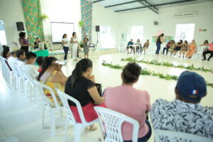 Parcerias governamentais impulsionam e escutam mulheres e jovens recém-formados em cooperativismo e associativismo da agricultura familiar agroextrativista 23 7Q6A0144 scaled 1