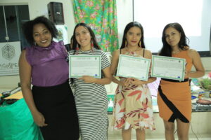 Parcerias governamentais impulsionam e escutam mulheres e jovens recém-formados em cooperativismo e associativismo da agricultura familiar agroextrativista 11 7Q6A0275 scaled 1