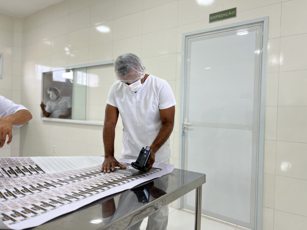 Oficina capacita meliponicultores comunitários para aproveitamento de própolis e pólen de abelhas nativas sem ferrão 4 IMG 0632 scaled 1