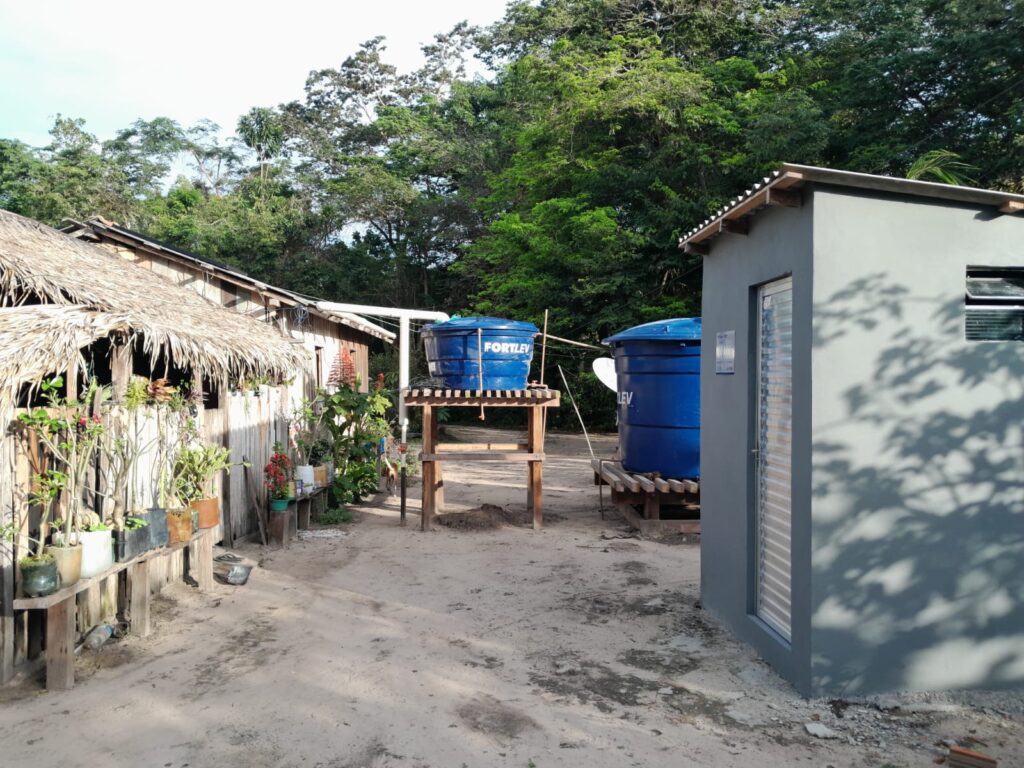 Moradores de Pau da Letra na Resex Tapajós-Arapiuns comemoram instalação do Programa Cisternas: “as famílias estão felizes” 2 Cisternas 2 1
