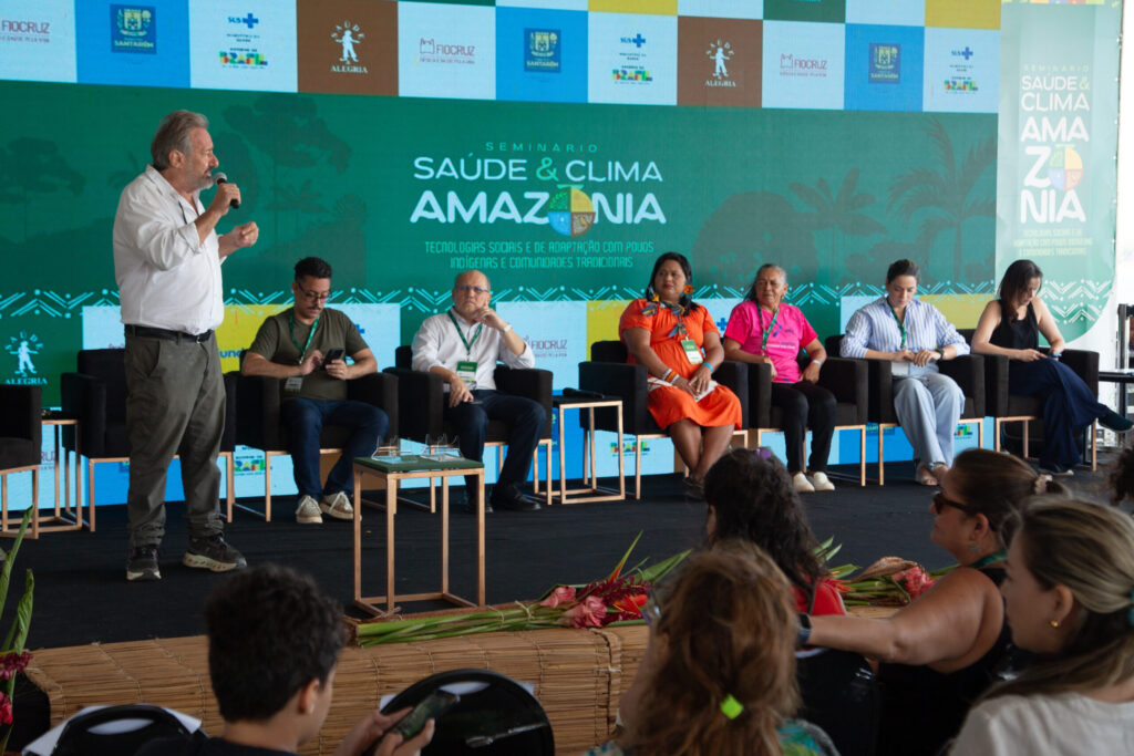 Primeiro dia de seminário sobre Saúde e clima na Amazônia inicia diálogo coletivo unindo comunidades, governo e ciência em Santarém 31 U6A0070 scaled 1