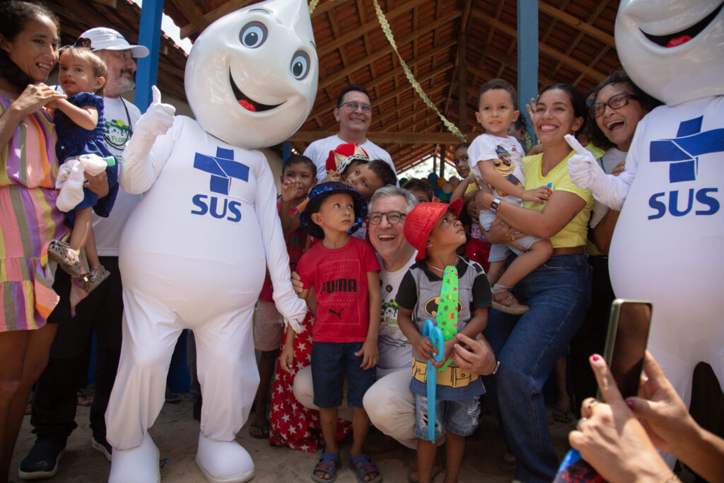 Com a presença do Ministro da Saúde, mais uma UBS DA FLORESTA é inaugurada e pode virar referência para políticas adaptadas de saúde para Amazônia 17 U6A2130 1 scaled 1