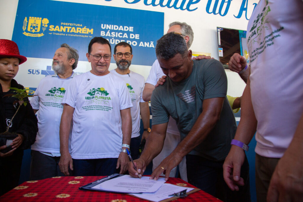 Com a presença do Ministro da Saúde, mais uma UBS DA FLORESTA é inaugurada e pode virar referência para políticas adaptadas de saúde para Amazônia 22 U6A2227 scaled 1