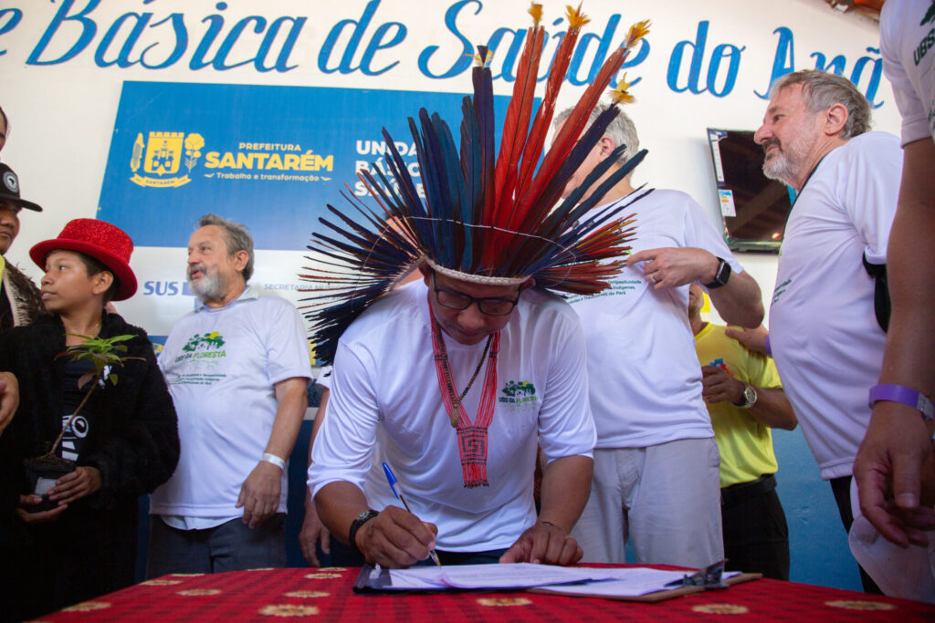 Com a presença do Ministro da Saúde, mais uma UBS DA FLORESTA é inaugurada e pode virar referência para políticas adaptadas de saúde para Amazônia 23 U6A2231 scaled 1