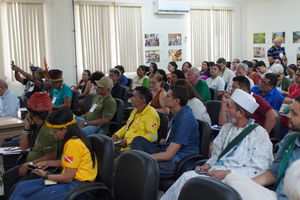 Organizações do Tapajós entregam ao Governo Federal propostas para enfrentar impactos do El Niño na região 2 DSC06228