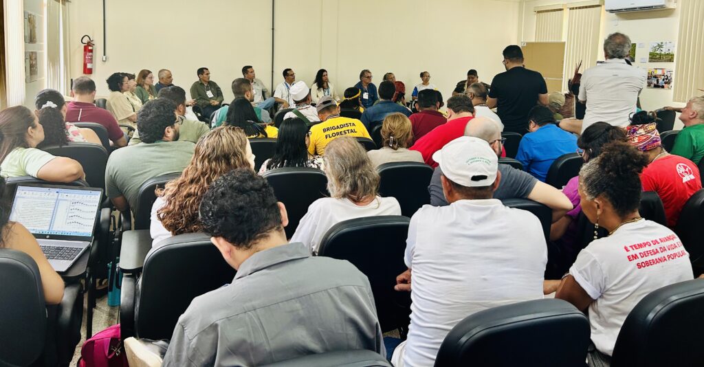 Organizações do Tapajós entregam ao Governo Federal propostas para enfrentar impactos do El Niño na região 1 Representantes de organizações e movimentos sociais do Tapajós entregaram ao Governo Federal uma carta com propostas para enfrentar os impactos do El Niño 2026/2027 na região.