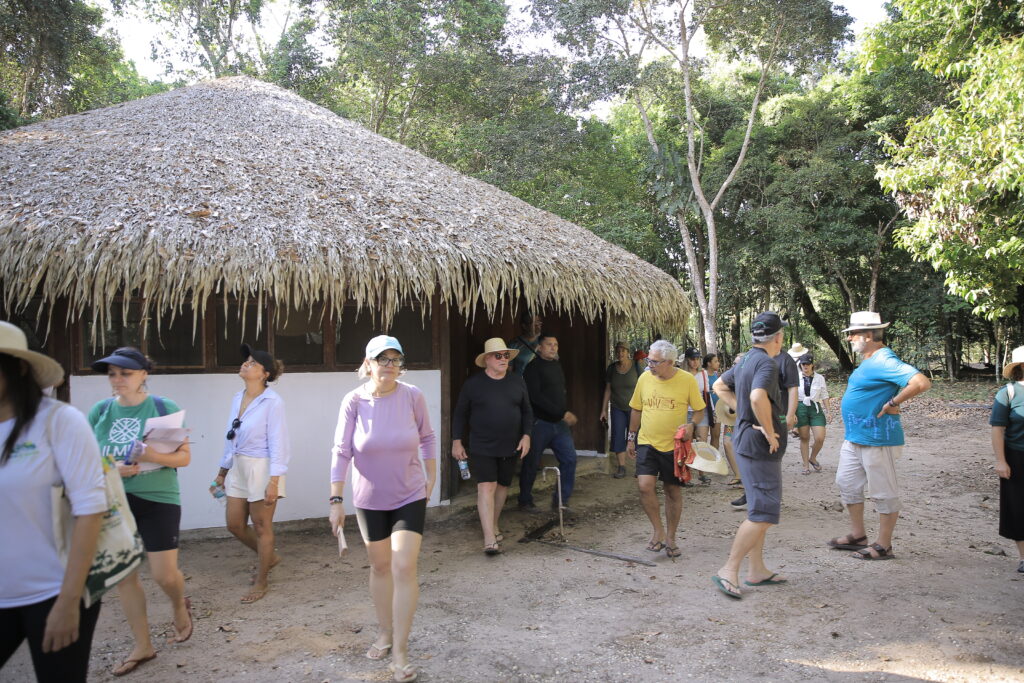 Fiocruz e Ministério da Saúde conhecem tecnologias sociais e discutem caminhos para um SUS adaptado à realidade amazônica 9 IMG 1051