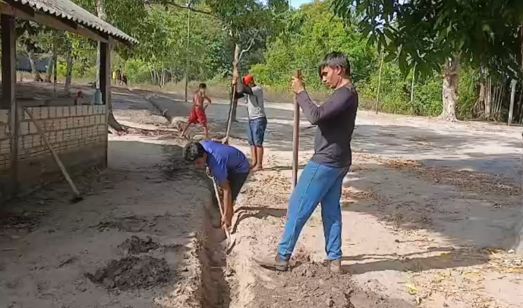 Famílias de Nova Canaã no Alto Arapiuns celebram a conquista da implementação de microssistema de abastecimento de água com bombeamento solar 1 imagem